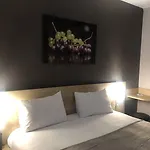 Hotel Wood Bordeaux Aeroport