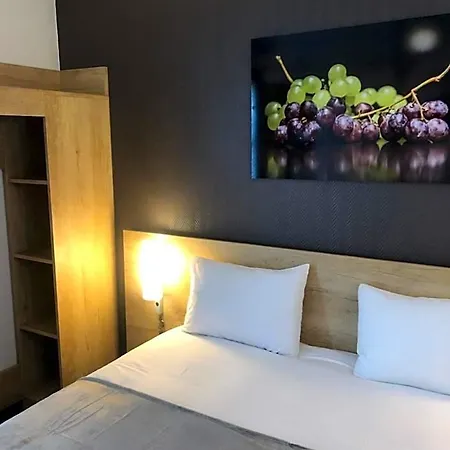Hotel Wood Bordeaux Aeroport