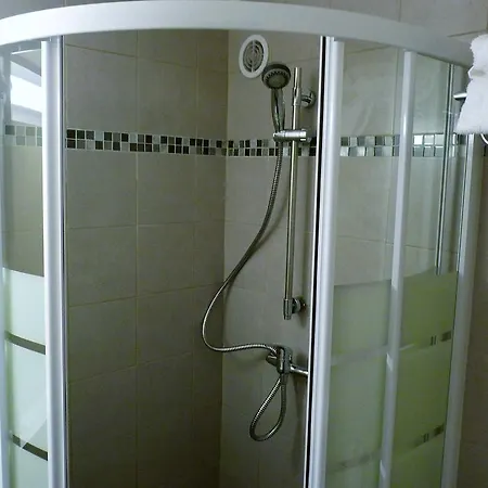 Hotel Wood Bordeaux Aeroport 2*