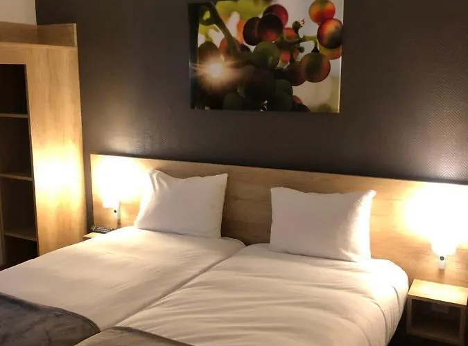 Готель Wood Bordeaux Aeroport Мериньяк