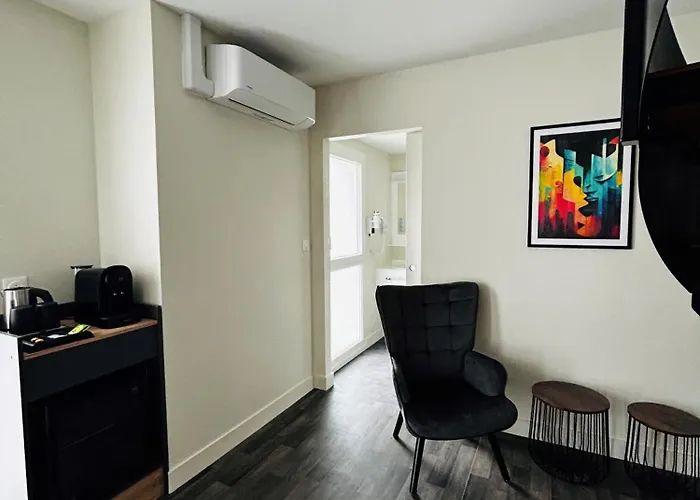 Wood Bordeaux Aeroport 2* Мериньяк