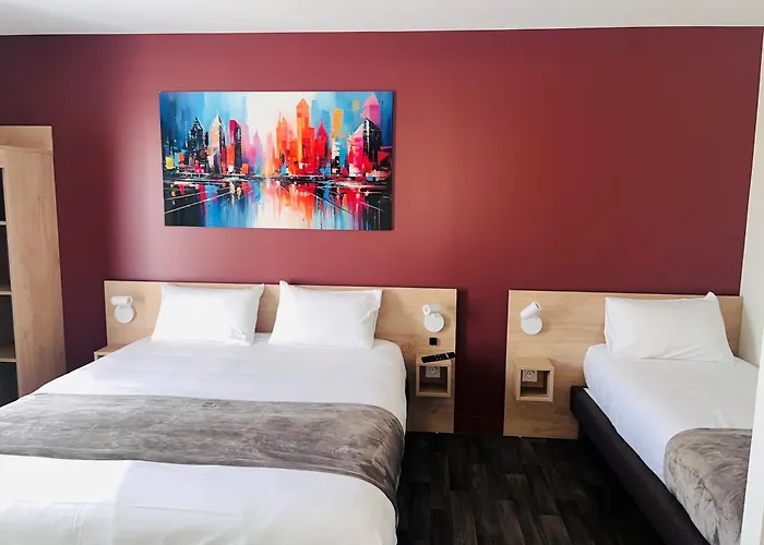 Wood Bordeaux Aeroport Отель 2*