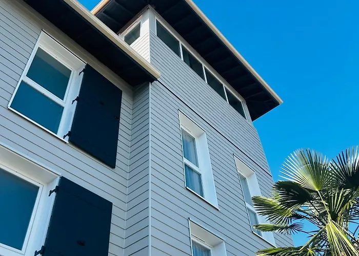 Wood Bordeaux Aeroport Мериньяк