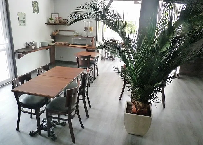 Wood Bordeaux Aeroport Мериньяк