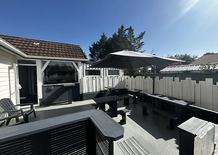 Wood Bordeaux Aeroport Готель Мериньяк