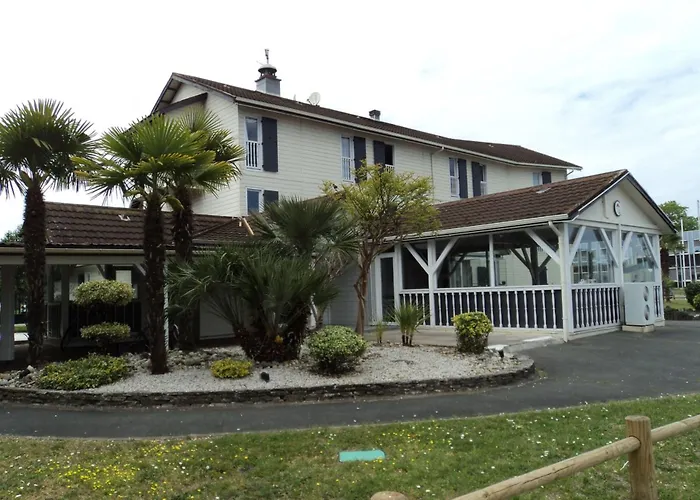 Готель Wood Bordeaux Aeroport Мериньяк